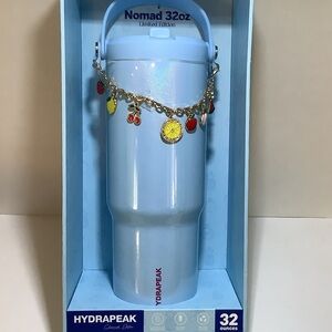 Hydrapeak Charmed Edition Glitter Blue Fruit Charms 32 oz